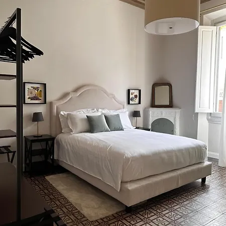 Daire 4 Suites, Frescoes And Garden *