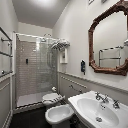Apartman 4 Suites, Frescoes And Garden Firenze