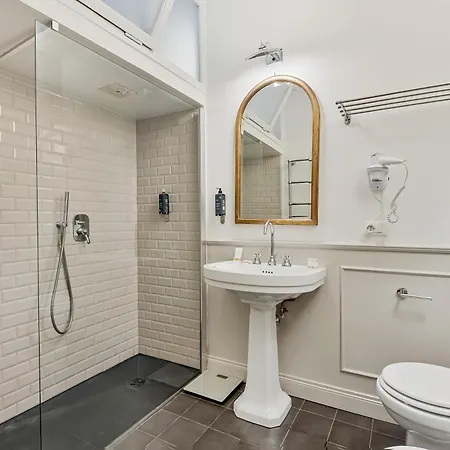 아파트 Golden Luxe - 4 Suites, Frescoes And Garden 피렌체