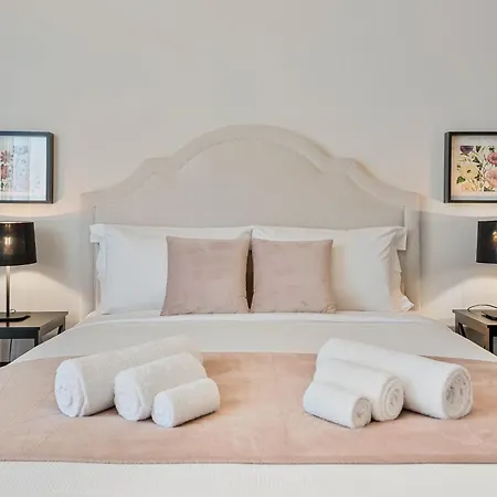 Golden Luxe - 4 Suites, Frescoes And Garden * 피렌체