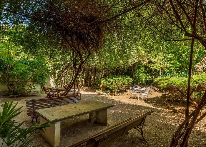 Golden Luxe - 4 Suites, Frescoes And Garden Florencie