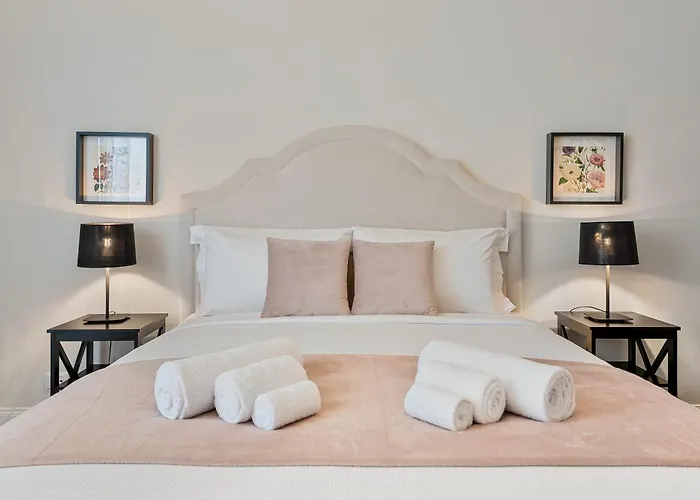 Golden Luxe - 4 Suites, Frescoes And Garden * Florencie